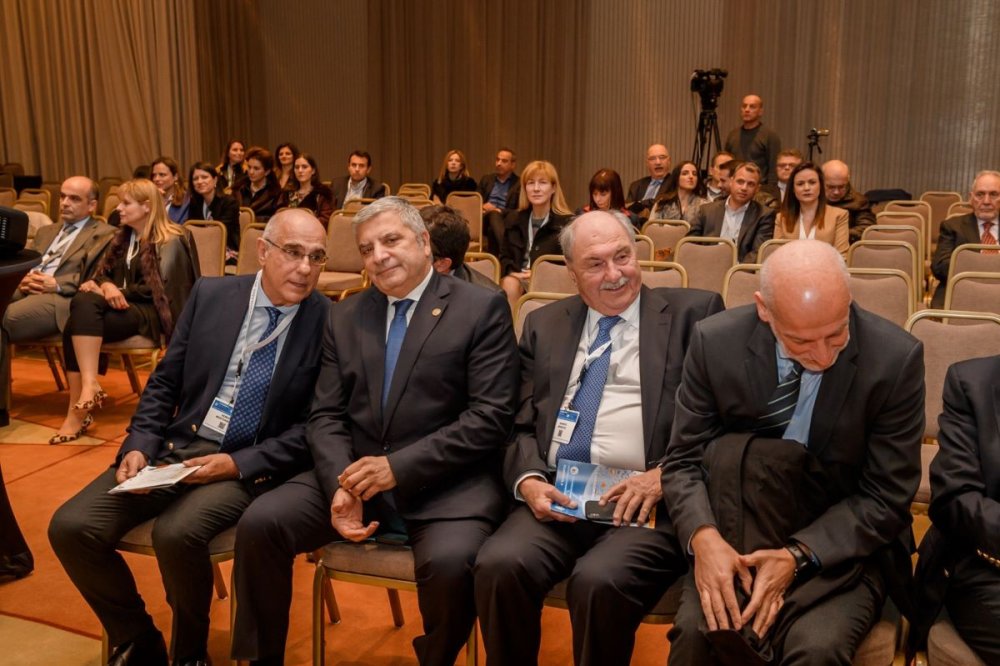 4ο Συνέδριο Ελληνικής Εταιρείας Ιατρών Υποβοηθούμενης Αναπαραγωγής & Πανελλήνιας Ένωσης Κλινικών Εμβρυολόγων / 20 -22 Φεβρουαρίου 2020 - Ξενοδοχείο Hilton